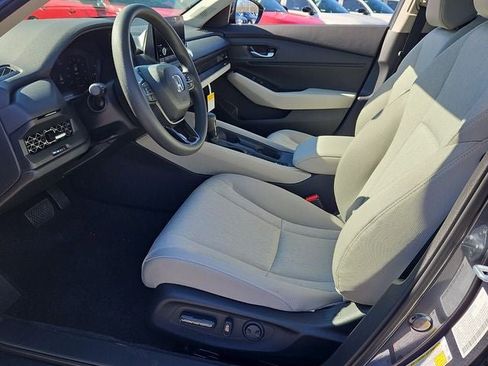 New 2025 Honda Accord SE image 9