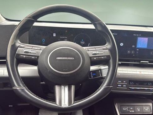 Used 2024 Hyundai Kona SEL FWD image 9