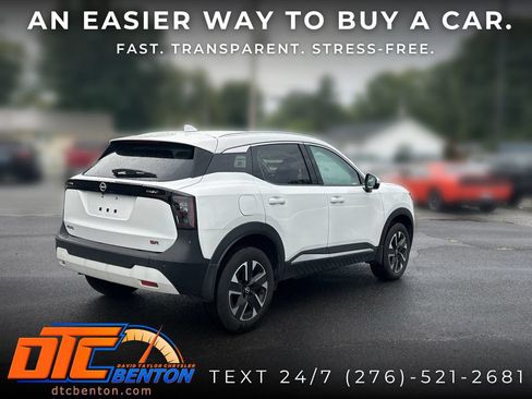 Used 2025 Nissan Kicks SR FWD image 3