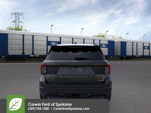 New 2026 Ford Explorer ST-Line w/ ST-Line Street Pack image 5