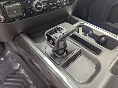 New 2026 Chevrolet Silverado 1500 LTZ w/ LTZ Premium Package image 9