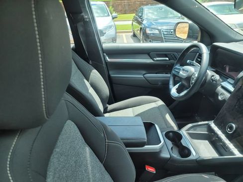 Used 2026 GMC Terrain Elevation FWD image 4