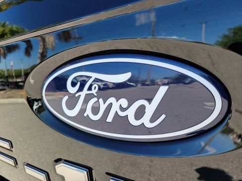 Used 2024 Ford F150 XLT w/ Mobile Office Package image 9