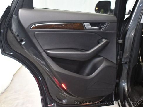 Used 2015 Audi Q5 2.0T Premium Plus w/ Technology Package image 21