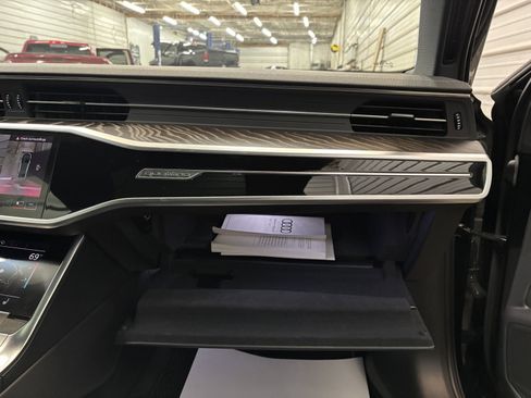 Used 2021 Audi A6 2.0T Premium image 30