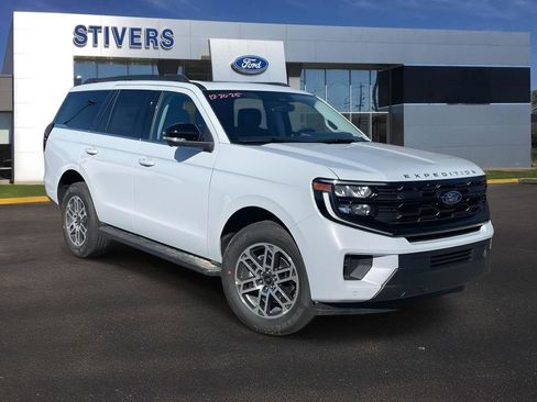 New 2026 Ford Expedition Active RWD image 1
