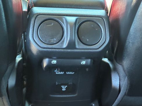 Used 2023 Jeep Wrangler Unlimited Rubicon 4xe AWD/4WD image 25