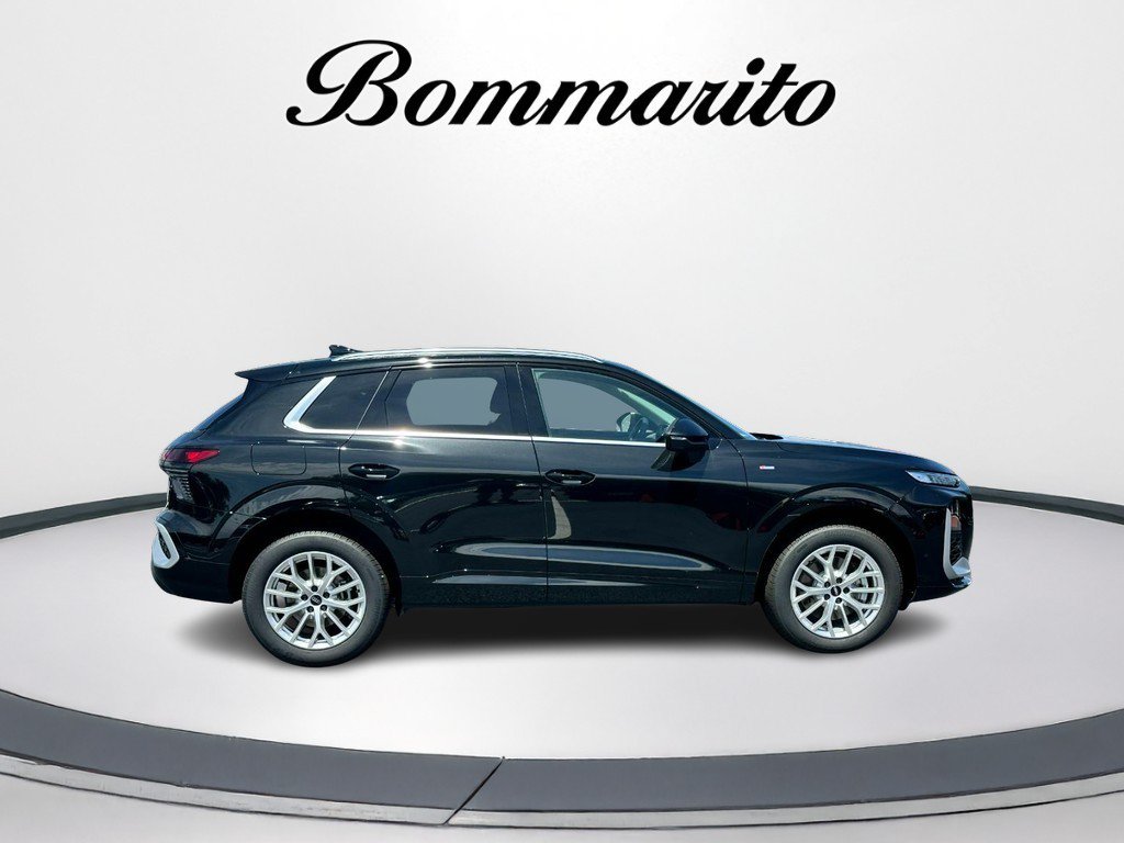 Used 2026 Audi Q3 quattro 2.0T AWD/4WD image 2