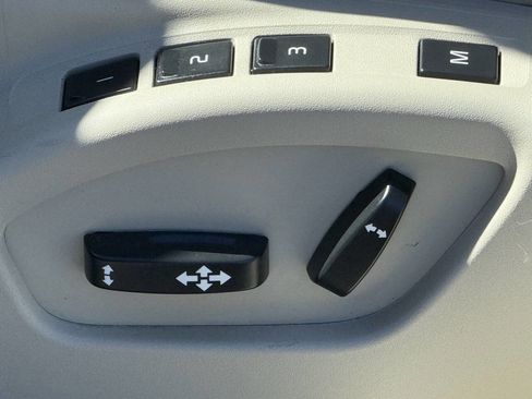 Used 2013 Volvo XC60 T6 image 8