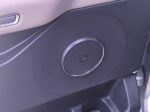 Used 2023 Ford Expedition Max Limited image 17