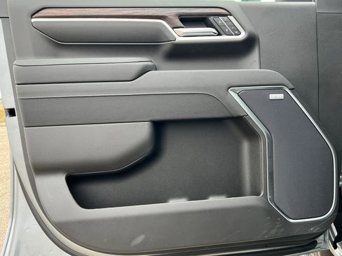 New 2026 GMC Sierra 2500 SLT w/ SLT Premium Package image 23