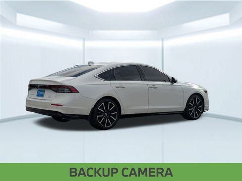Used 2024 Honda Accord Touring image 6