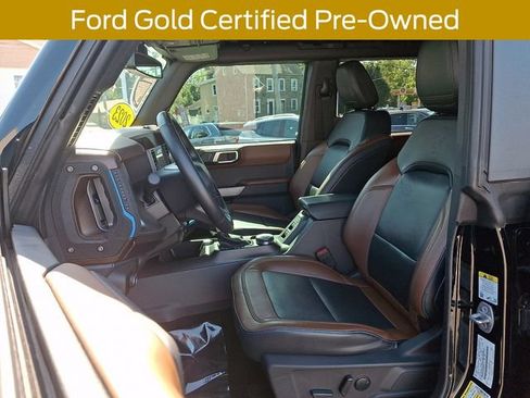 Used 2023 Ford Bronco Outer Banks w/ Sasquatch Package AWD/4WD image 16
