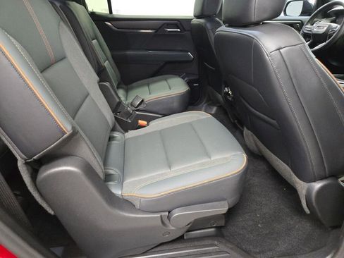 Used 2024 GMC Acadia AT4 AWD/4WD image 11
