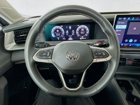 New 2026 Volkswagen Tiguan SE AWD/4WD image 11