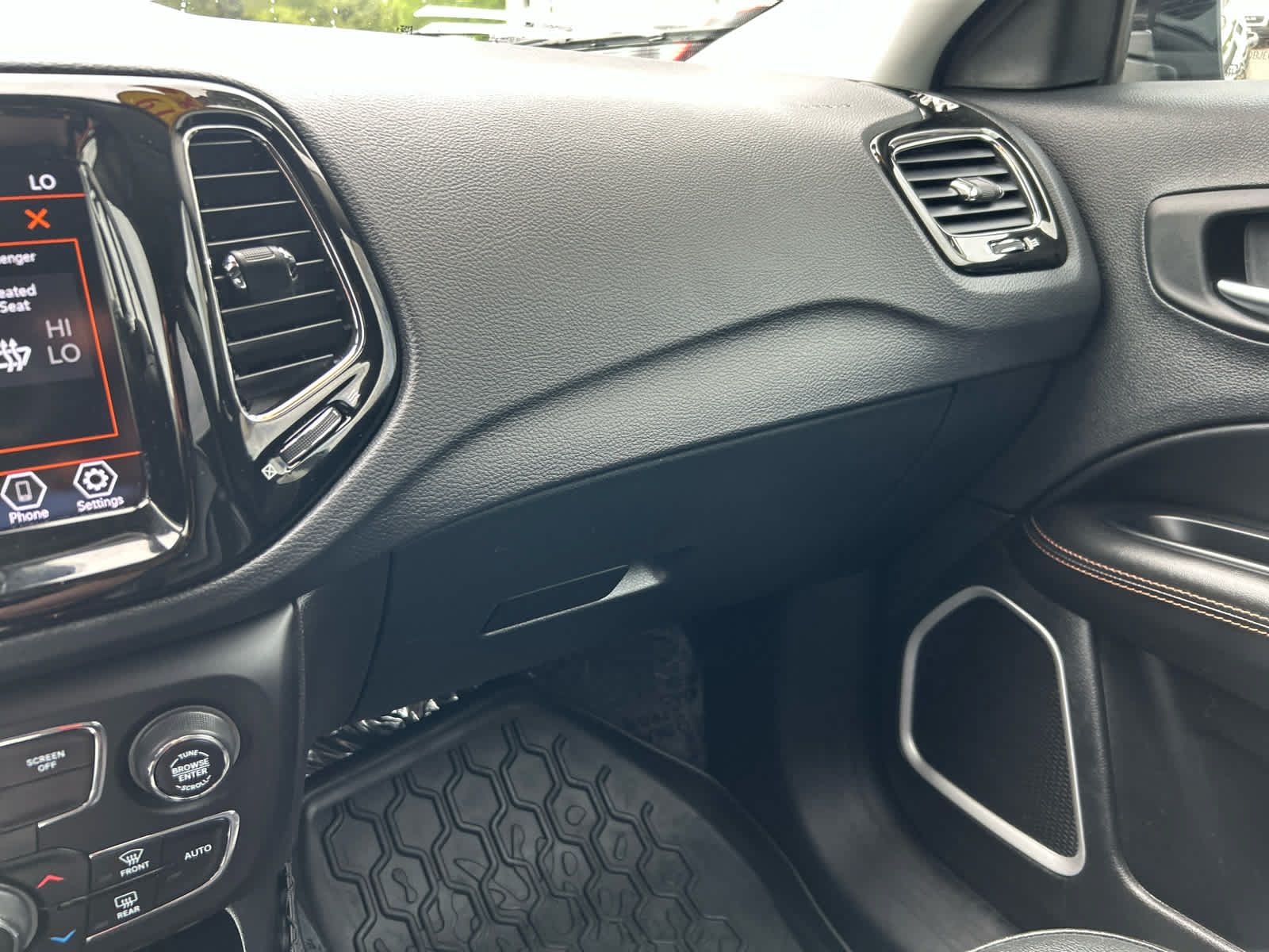 Used 2019 Jeep Compass Limited AWD/4WD image 21