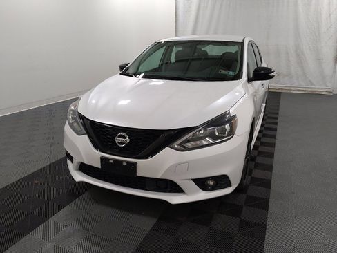 Used 2018 Nissan Sentra SR w/ Technology Package FWD image 15