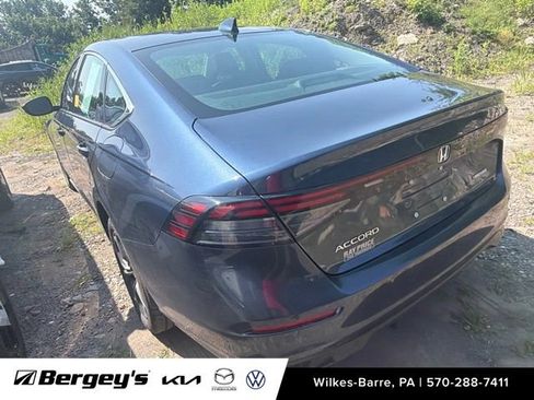 Used 2017 Honda Accord EX-L image 8