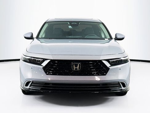 Used 2024 Honda Accord EX-L image 2