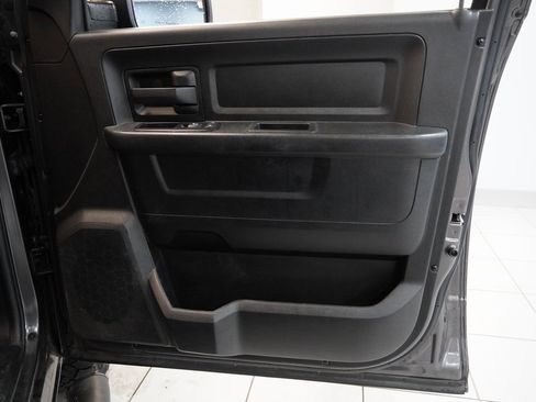 Used 2014 RAM 1500 Express image 29