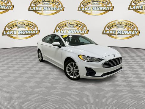 Used 2020 Ford Fusion SE FWD image 5