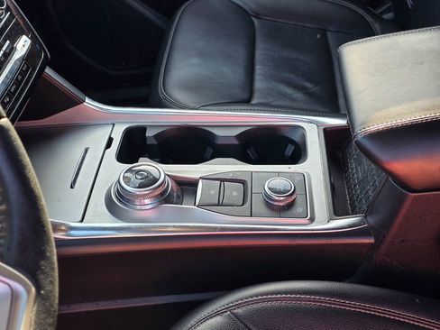 Used 2022 Ford Explorer Limited w/ Equipment Group 301A image 14