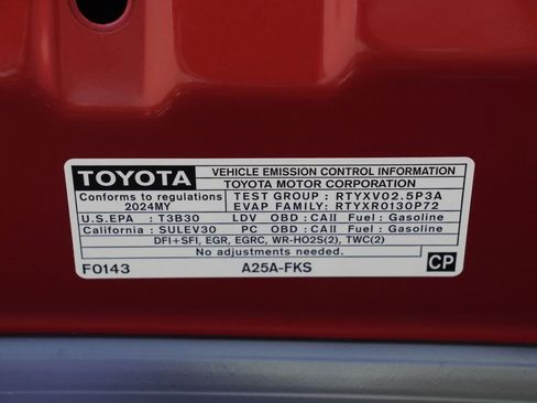 Used 2024 Toyota Camry SE FWD image 30