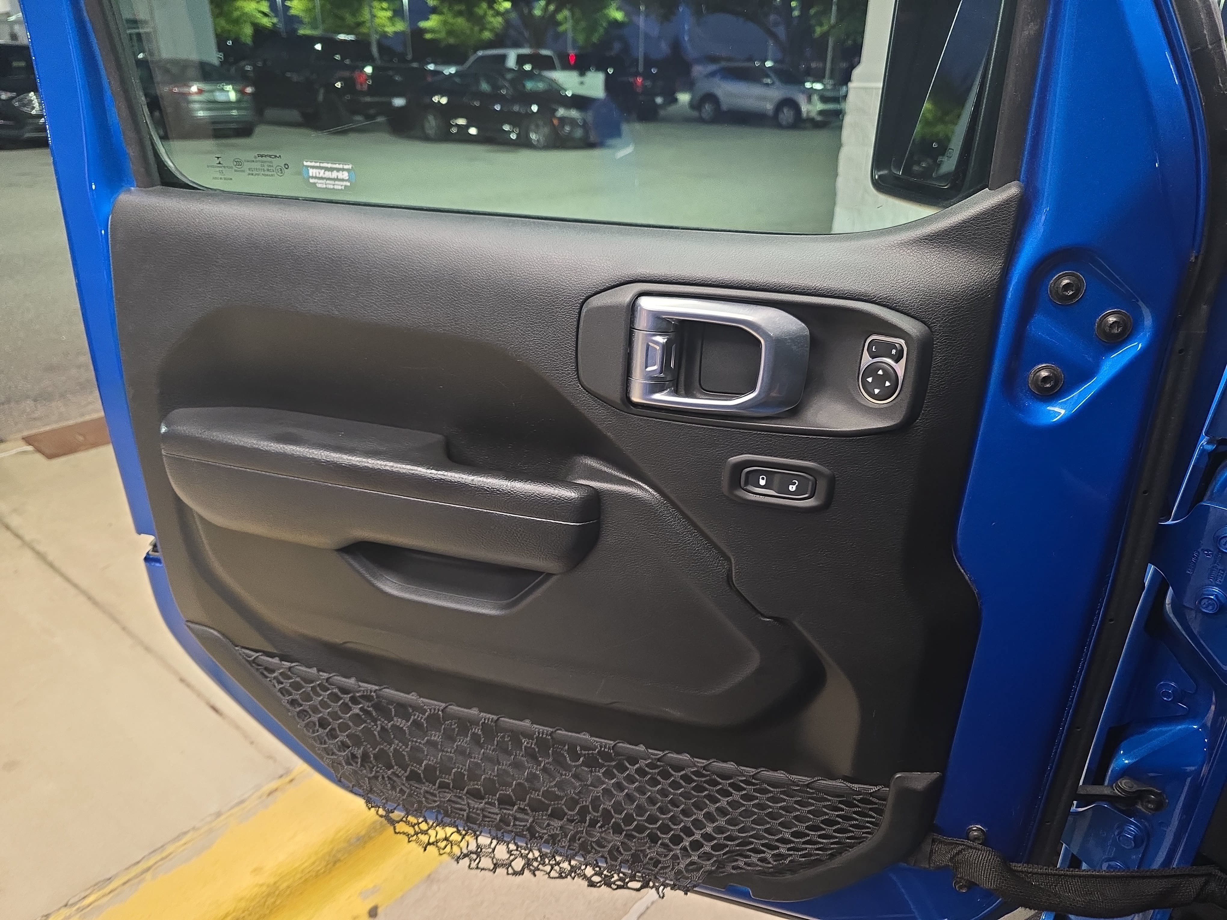 Used 2023 Jeep Gladiator Sport AWD/4WD image 27