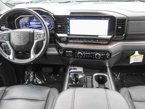 Used 2024 Chevrolet Silverado 1500 LT Trail Boss w/ Convenience Package II image 16