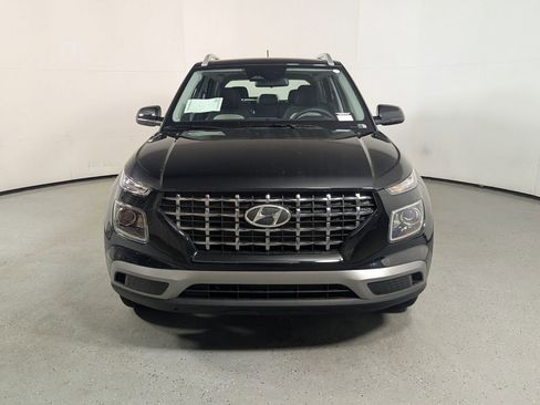 New 2026 Hyundai Venue SEL FWD image 2