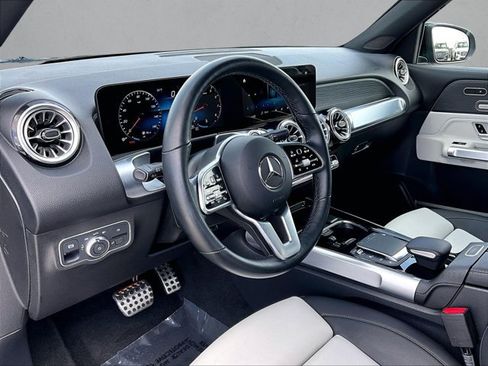 Certified 2023 Mercedes-Benz GLB 250 4MATIC image 14