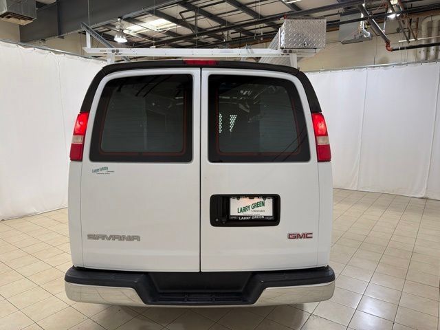 Used 2018 GMC Savana 2500 RWD image 5