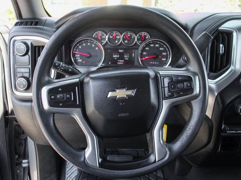 Used 2020 Chevrolet Silverado 1500 LT RWD image 19