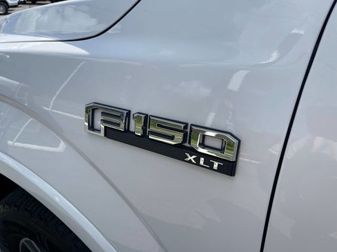 Used 2015 Ford F150 XLT w/ Equipment Group 302A Luxury image 16