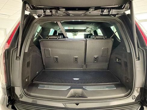 Certified 2023 Cadillac Escalade Sport Platinum w/ LPO, ONYX Package AWD/4WD image 23