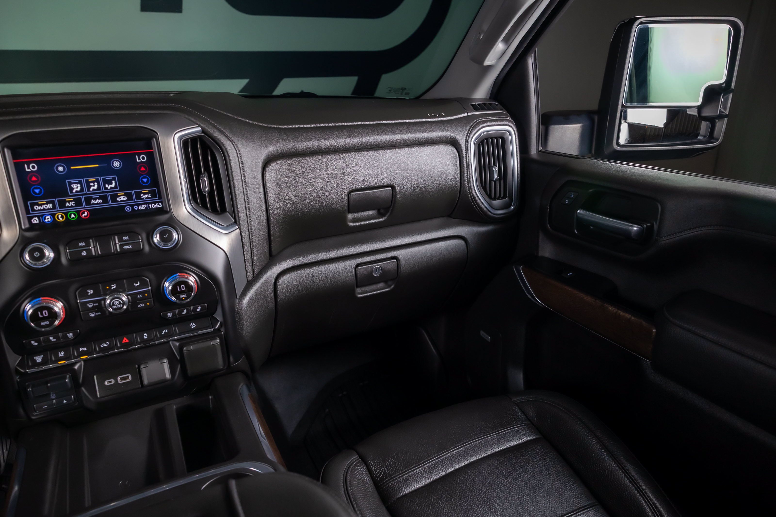 Used 2020 GMC Sierra 2500 Denali w/ Denali Ultimate Package AWD/4WD image 8