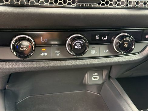 Used 2024 Honda HR-V Sport image 17