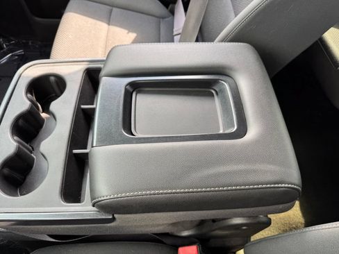 Used 2017 GMC Sierra 1500 SLE AWD/4WD image 16