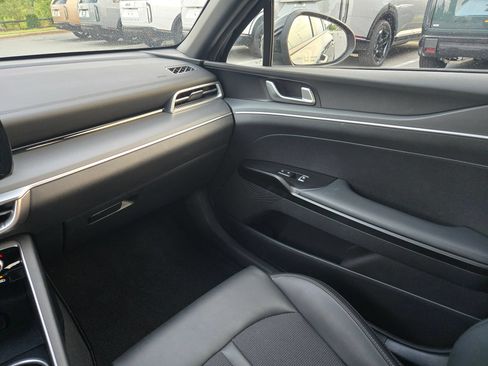 Used 2024 Kia K5 GT-Line w/ GT-Line Premium Package FWD image 11