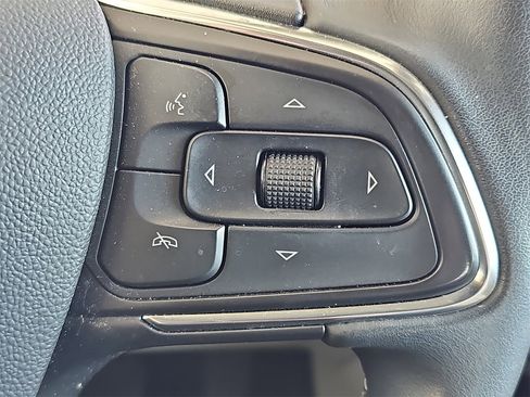 Used 2023 Buick Envision Preferred image 18