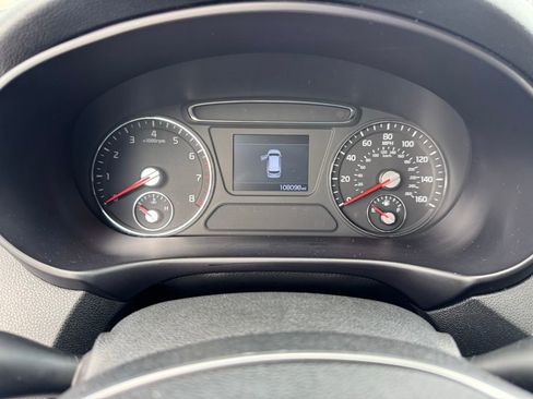 Used 2019 Kia Sorento LX image 13