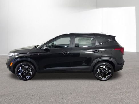 New 2026 Kia Seltos S image 14