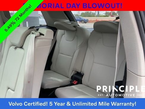 Certified 2024 Volvo XC90 B5 Plus AWD/4WD image 36