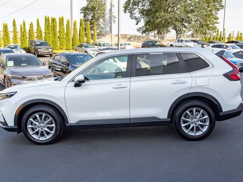 Certified 2026 Honda CR-V EX image 8