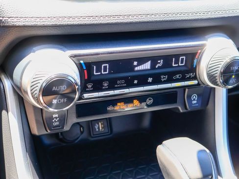Used 2025 Toyota RAV4 XLE Premium AWD/4WD image 17