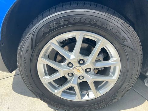 Used 2024 Chevrolet Equinox LT AWD/4WD image 8