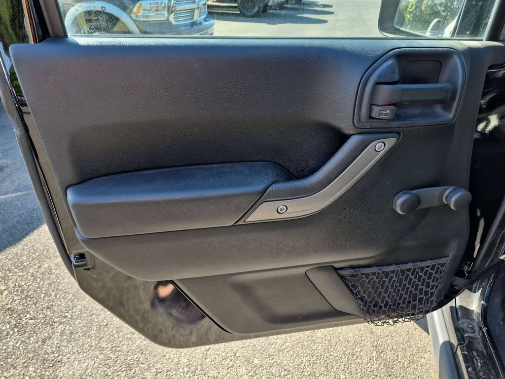 Certified 2016 Jeep Wrangler Sport AWD/4WD image 11