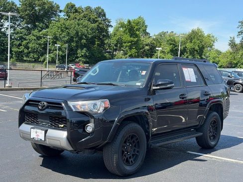 Certified 2023 Toyota 4Runner TRD Off-Road Premium AWD/4WD image 10