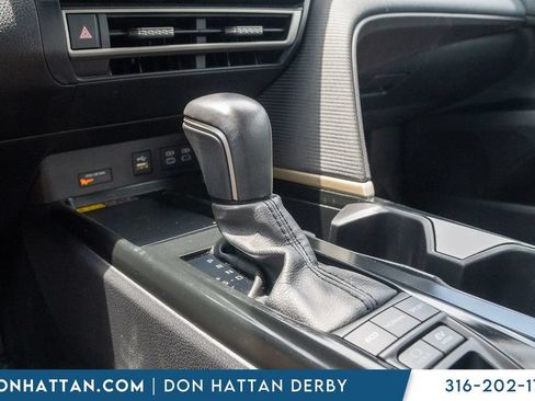 Used 2025 Toyota Camry SE FWD image 11