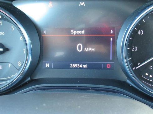 Used 2021 Buick Encore GX Select image 30